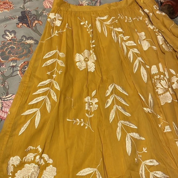 Anthropologie Maeve, yellow embroidered skirt - Picture 7 of 7
